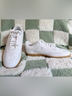 Nike Air Force 1 White Gum Men’s Size 10 Clean Classic NWOT